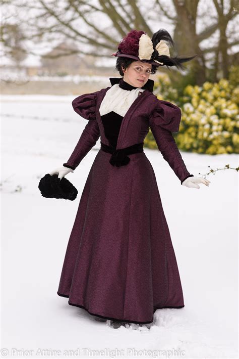 victorian replica clothing